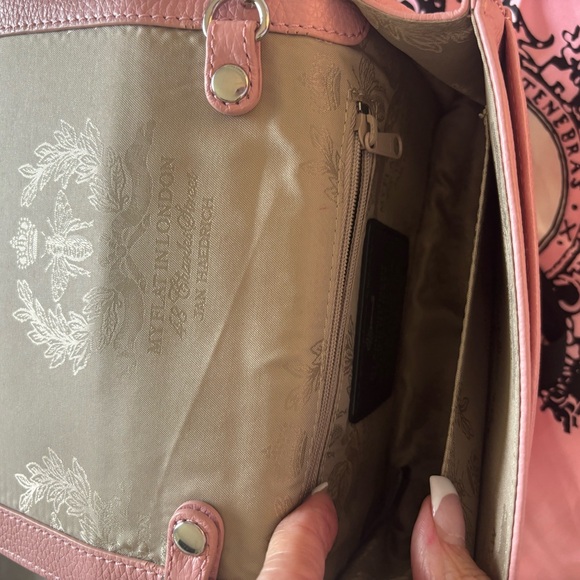 My flat in London Cross body purse. Like new excellent condition.only used once - Picture 8 of 8